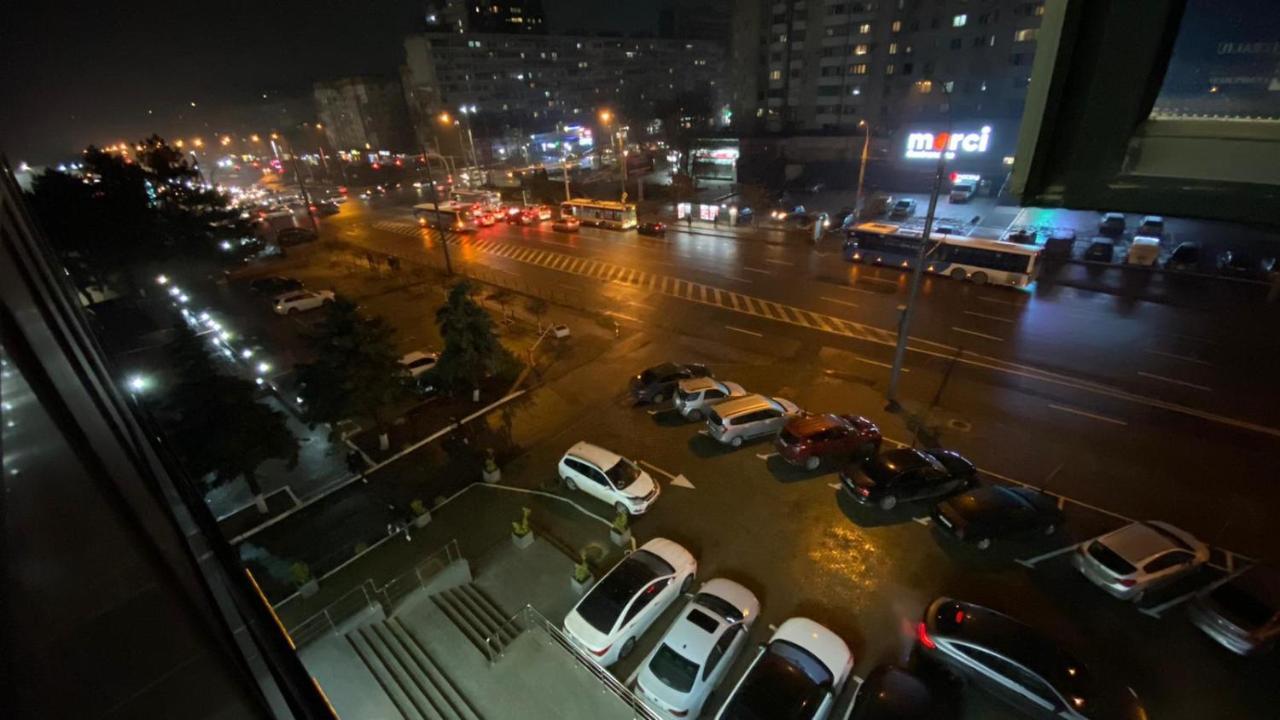 Diplomat The Best Ultra Central Apartaments Chişinău Esterno foto