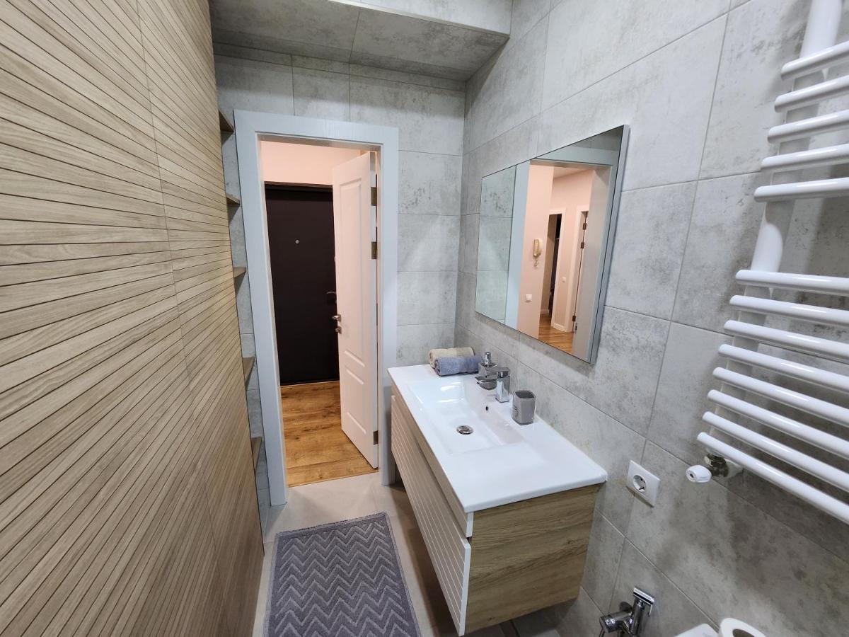 Diplomat The Best Ultra Central Apartaments Chişinău Esterno foto