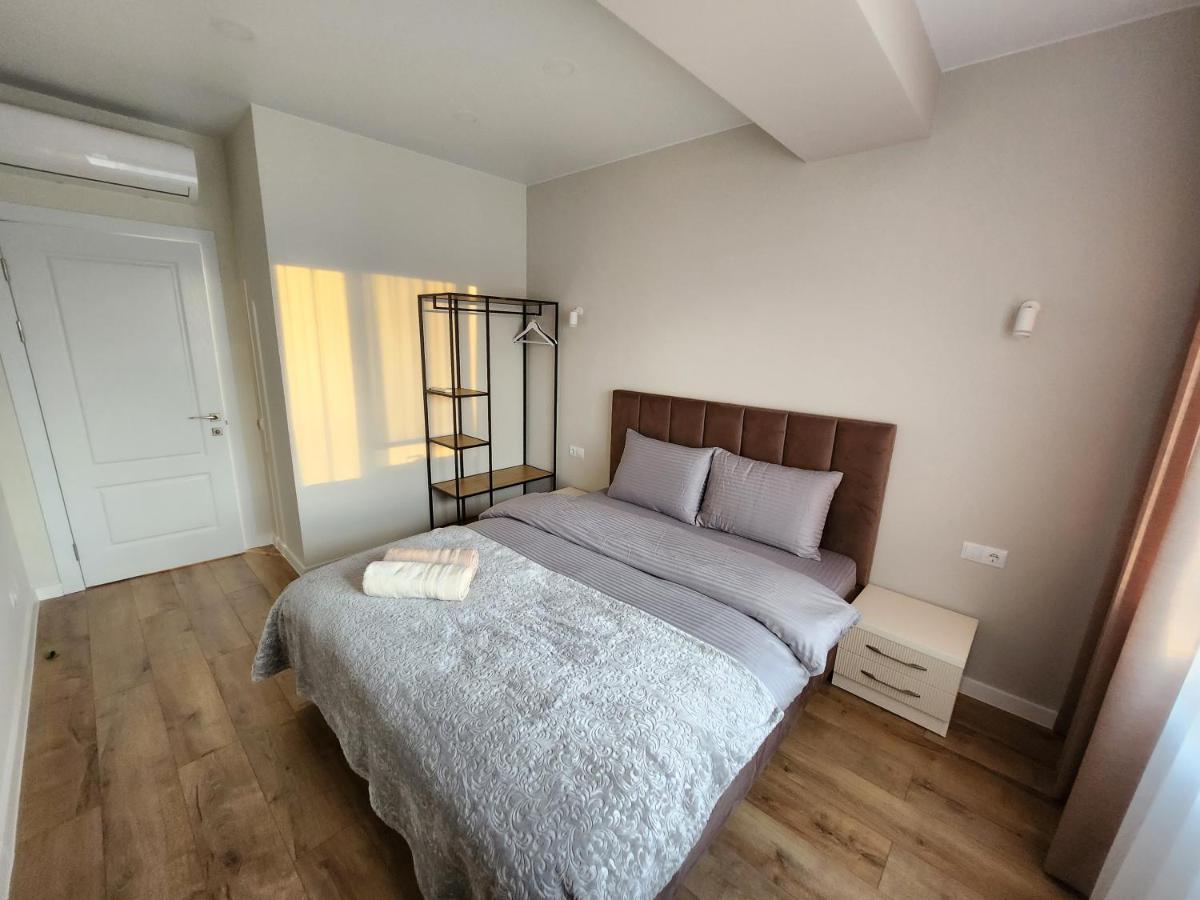 Diplomat The Best Ultra Central Apartaments Chişinău Esterno foto