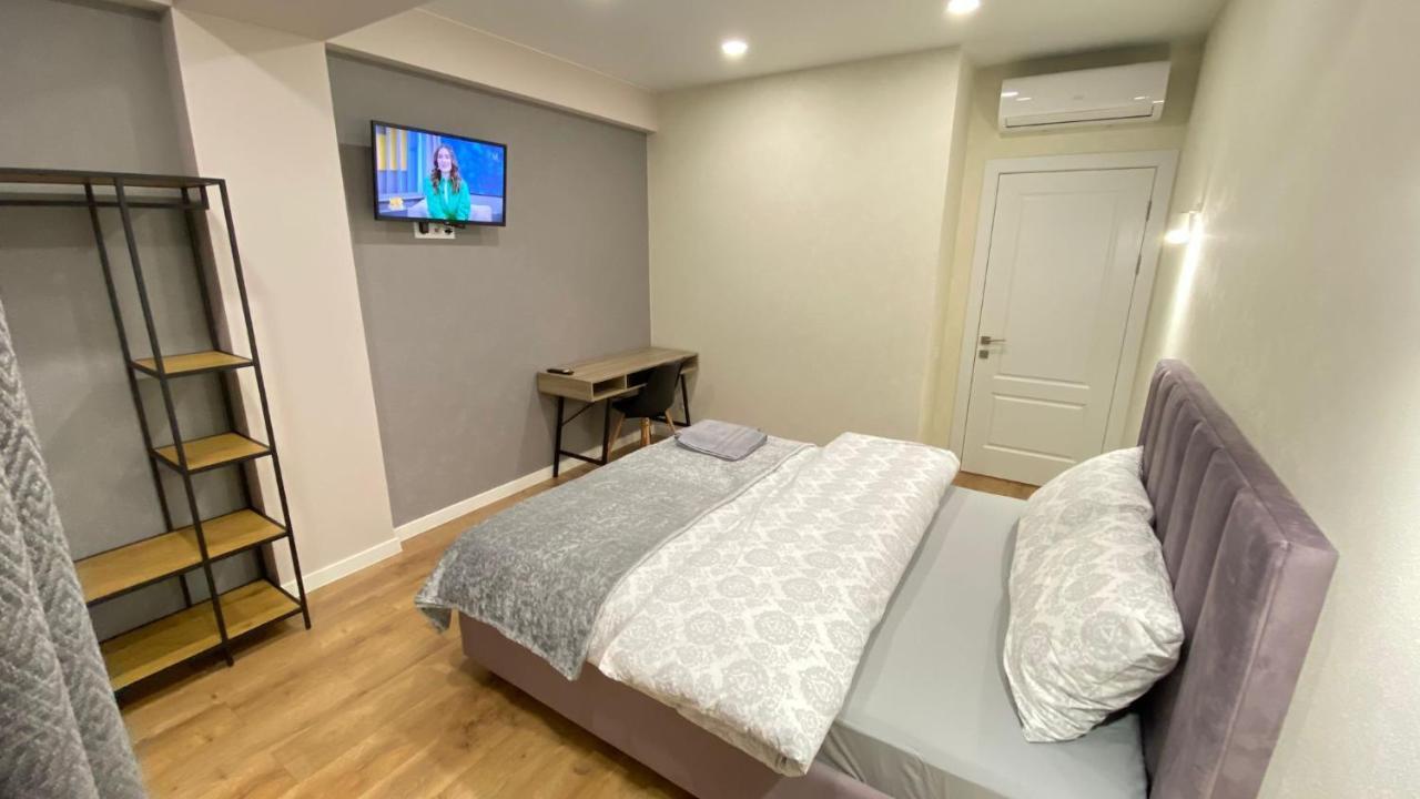 Diplomat The Best Ultra Central Apartaments Chişinău Esterno foto